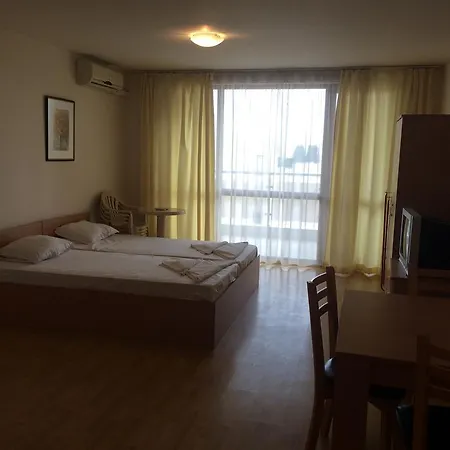 Panorama Beach Aparthotel *